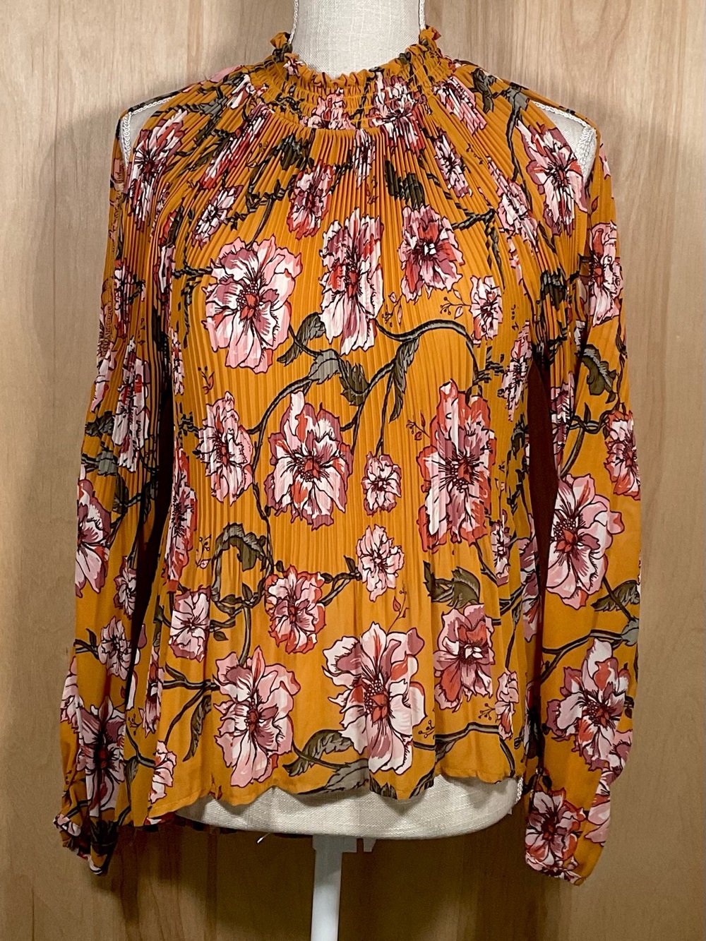 XOXO Cold Shoulder Floral Accordion Pleat Sheer Blouse - EUC